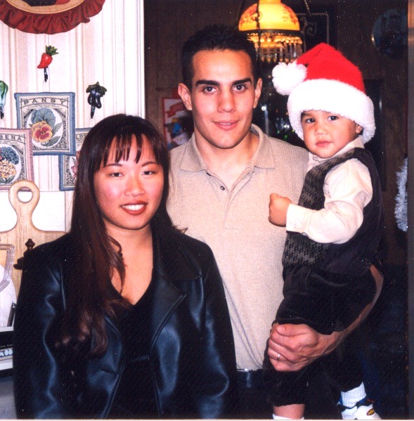 Scott, Tina and Andrew Christmas 1999